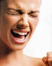 nervozita ženy je příznakem přítomnosti parazitů