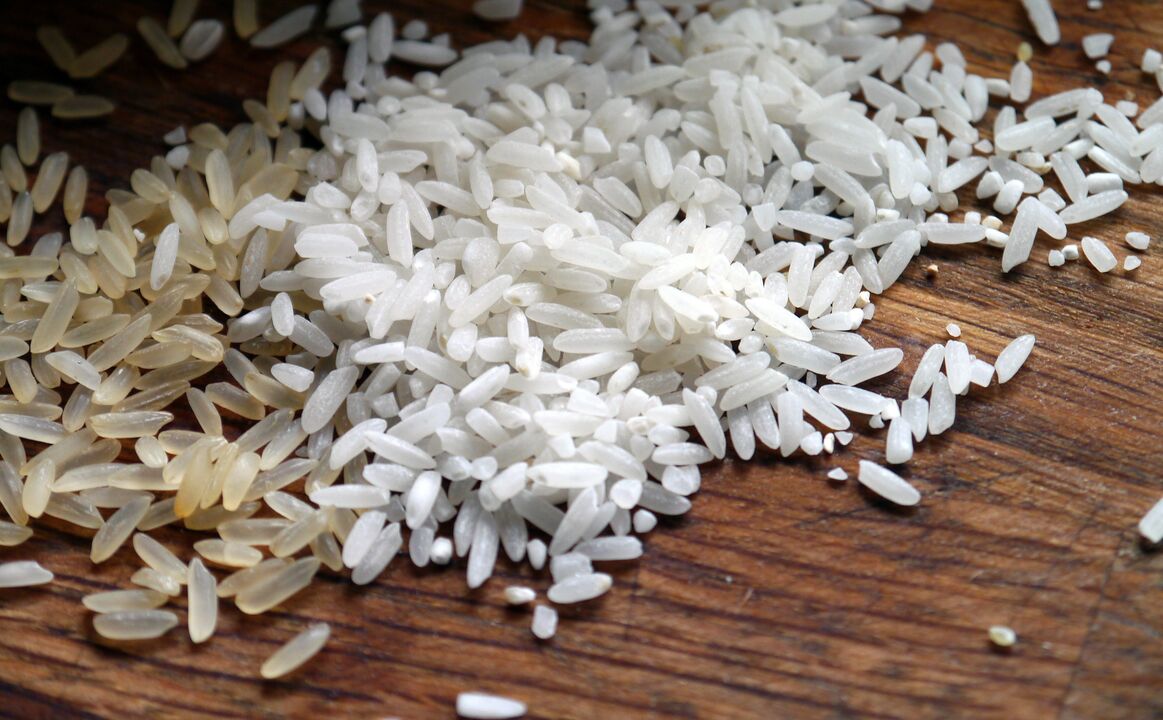 syrová rýže proti červům